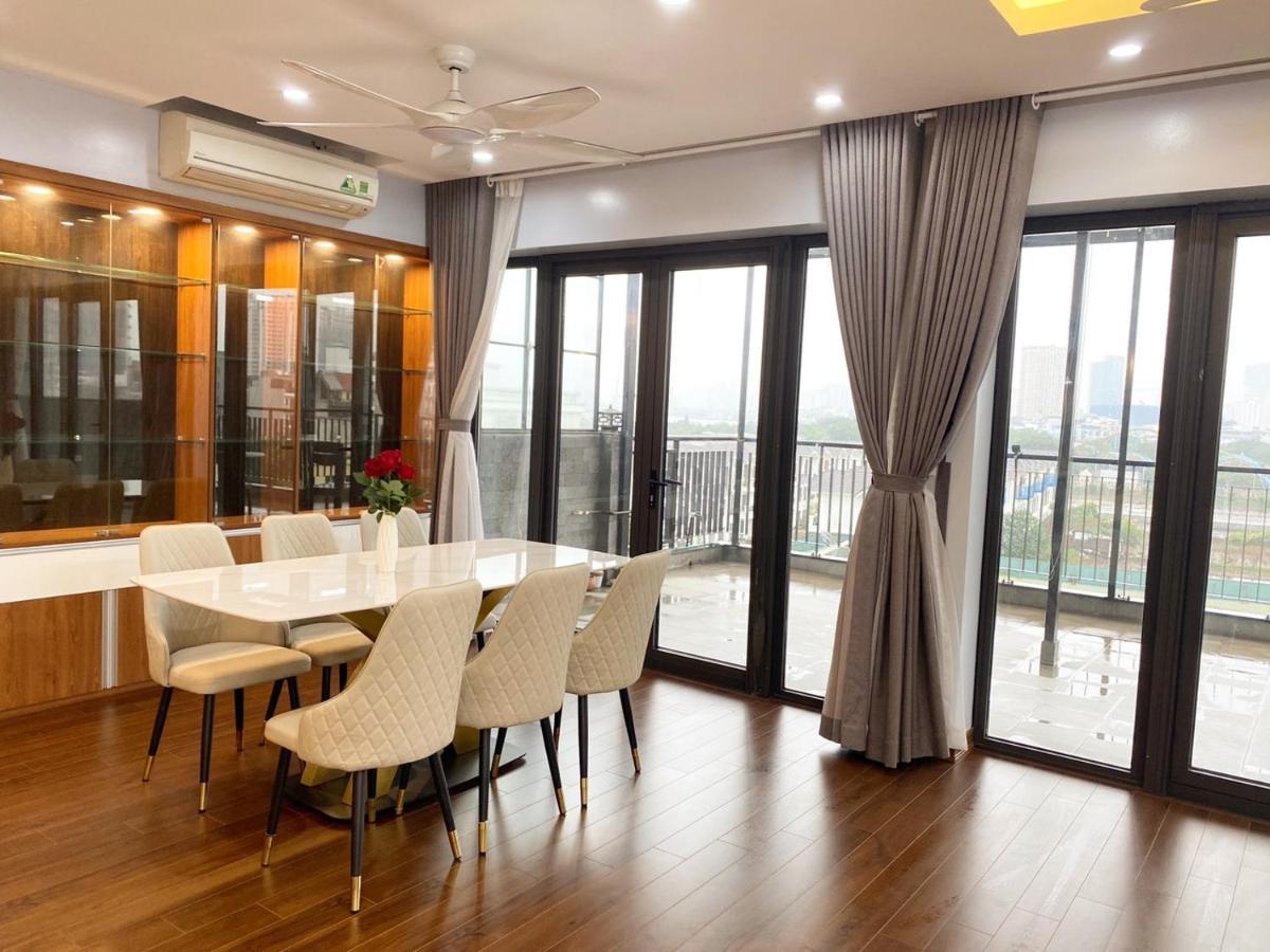 Luxe Paradise Trinh Cong Son Hanoï